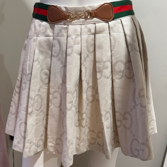 GG  pleated mini Skirt /skort NEW! 28”waist off white red/green belt - Picture 2 of 16